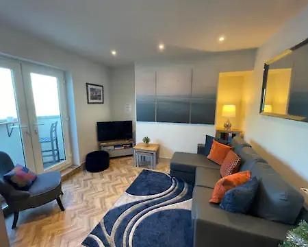 Spectacular 2 Bedroom Balcony Sea View Flat 斯卡伯勒 外观 照片