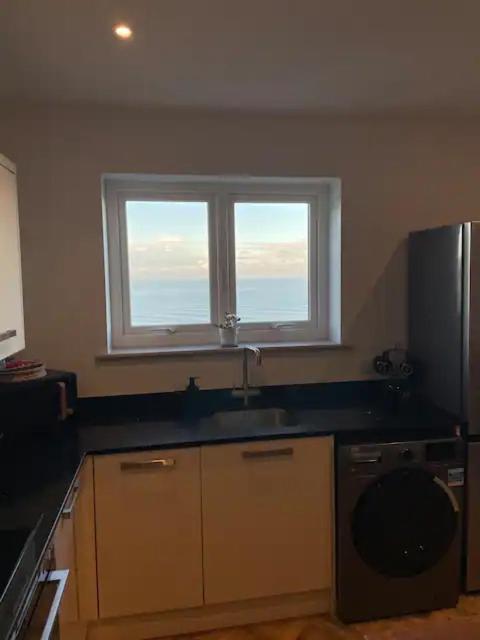 Spectacular 2 Bedroom Balcony Sea View Flat 斯卡伯勒 外观 照片